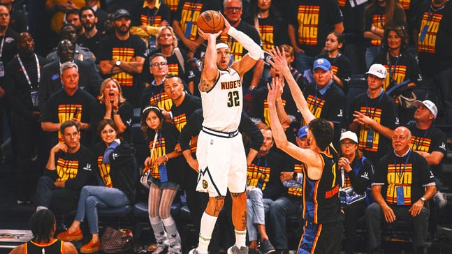 Aaron Gordon Hits Last-Second Three to Lift Nuggets Over Thunder in Game 1