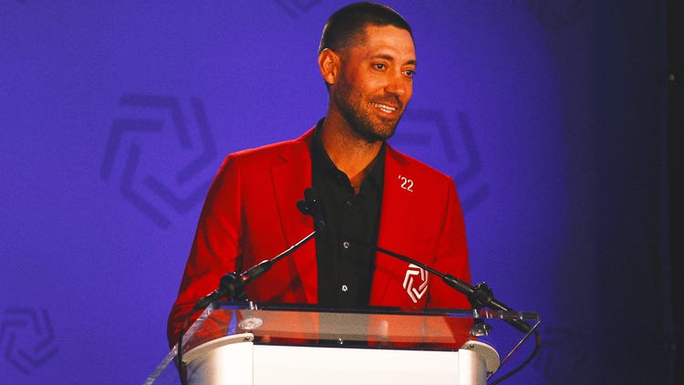 Clint Dempsey Emphasizes Importance of Success for U.S. Team to Garner Fan Support at World Cup