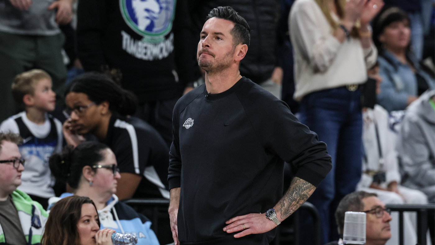Lakers' Coach JJ Redick Walks Out of Press Conference Amidst Lineup Controversy