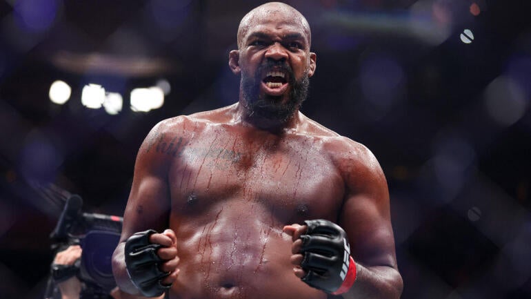 Jon Jones Tells Tom Aspinall to 'Be Quiet and Follow Instructions'
