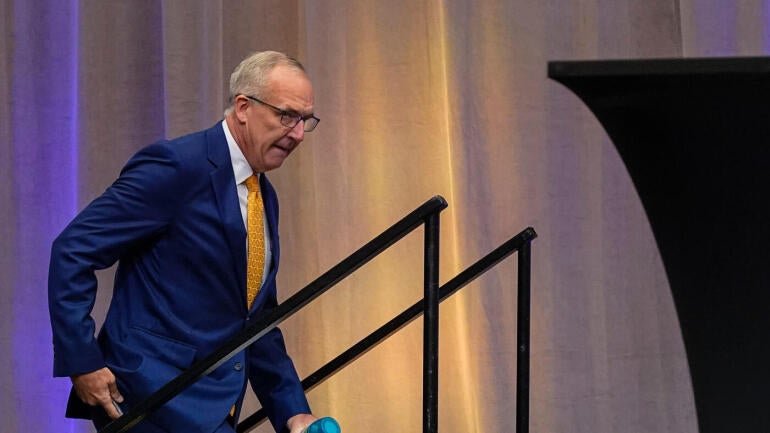 SEC Faces Uncertain Choices on Eight or Nine Game Schedule