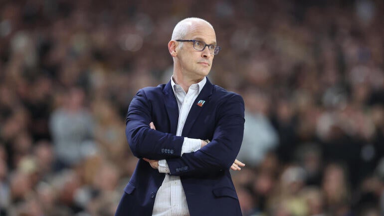 UConn Coach Dan Hurley Dismisses Knicks Job Speculation While Continuing Tenure