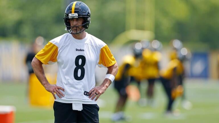 Aaron Rodgers Voiced Frustration About Steelers Practice Equipment