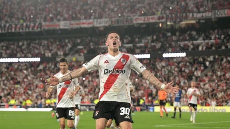 River Plate Faces Urawa Red Diamonds in Intense Club World Cup Clash