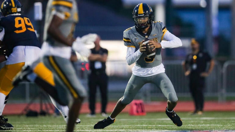 Dia Bell Achieves Elite 11 MVP Honors as First Texas Commit