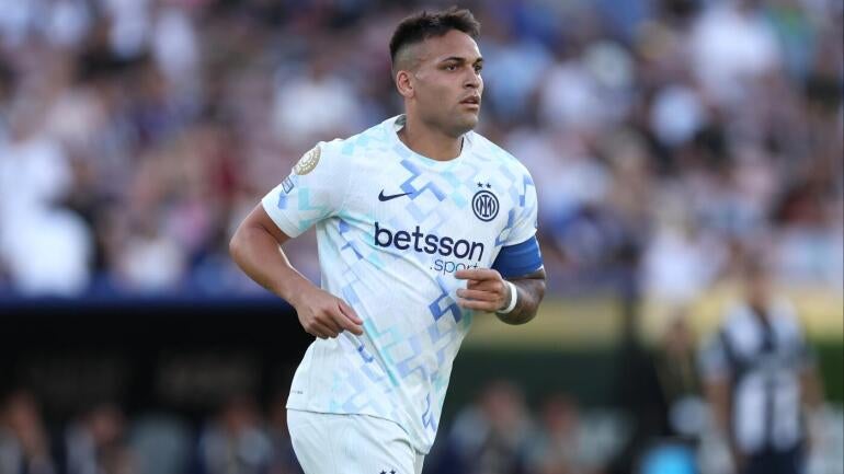 Inter Takes on Urawa Red Diamonds in Club World Cup Showdown