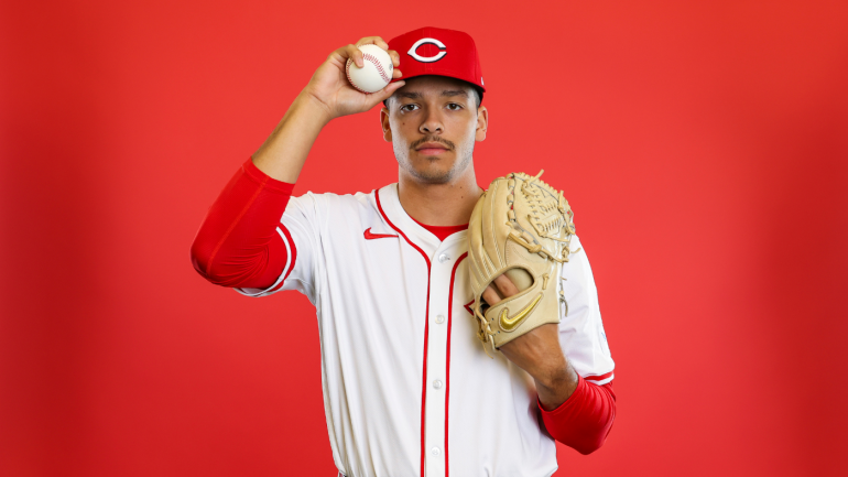 Cincinnati Reds Set to Feature Chase Burns in MLB Debut Against Yankees
