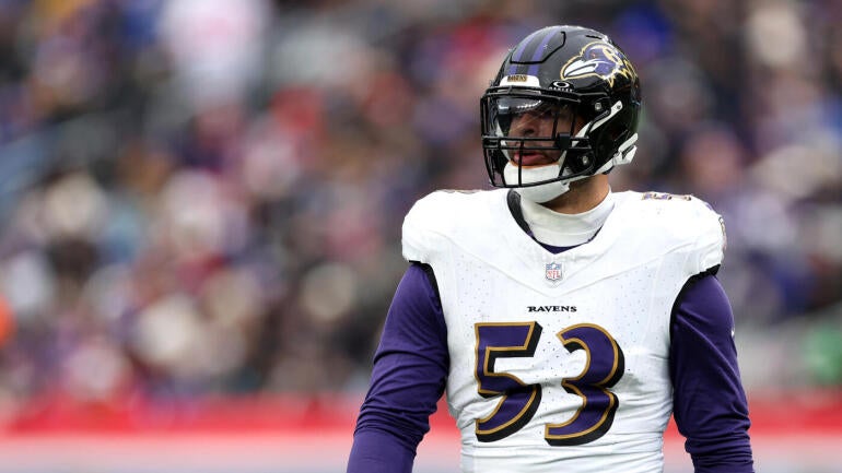 Van Noy Aims for First Sack Against Rodgers in New Rivalry