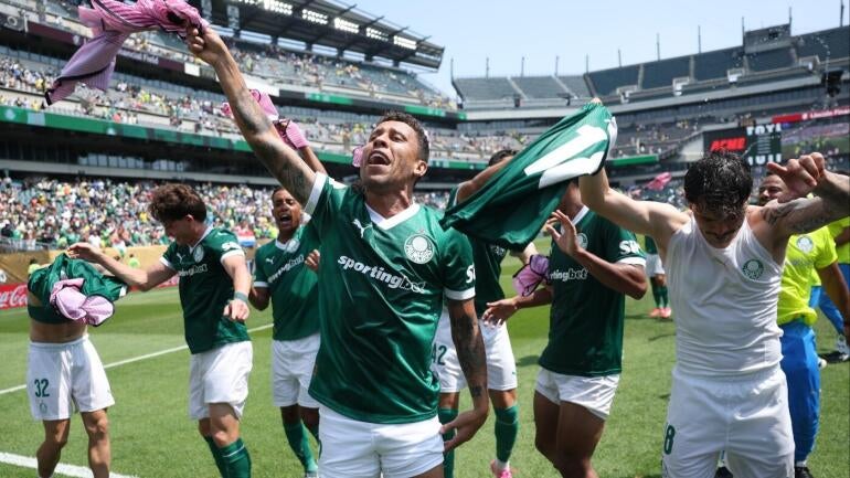 Palmeiras Triumphs Over Botafogo in Club World Cup Showdown, Prepares for European Challenge