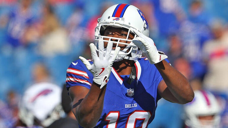Amari Cooper and Keenan Allen's Future Teams: Ideal Matches for Free-Agent WRs as 2025 NFL Season Approaches