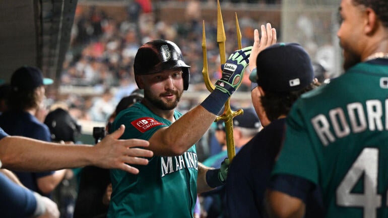 Cal Raleigh Hits Two Home Runs, Approaching All-Star Break Record
