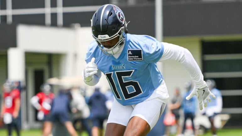 Titans' Treylon Burks Suffers Broken Collarbone, Likely to Miss Season Opener