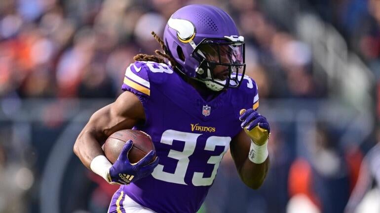 2025 Fantasy Football Rankings: Identifying Sleepers, Busts, and Breakouts