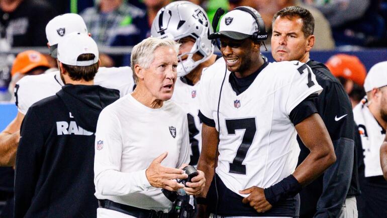 Pete Carroll Stands Up for Geno Smith Following Controversial Gesture at Seahawks Fan