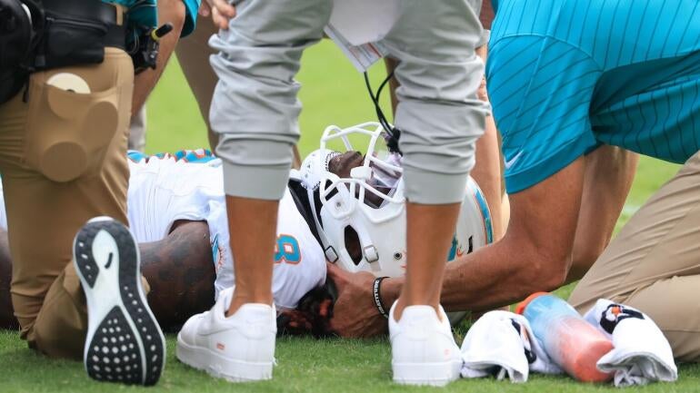 Dolphins RB Alexander Mattison to Miss 2025 Season After Neck Surgery