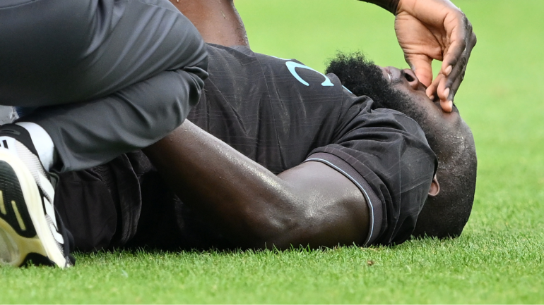 The Impact of Romelu Lukaku's Injury on Serie A Dynamics and Napoli's Strategy