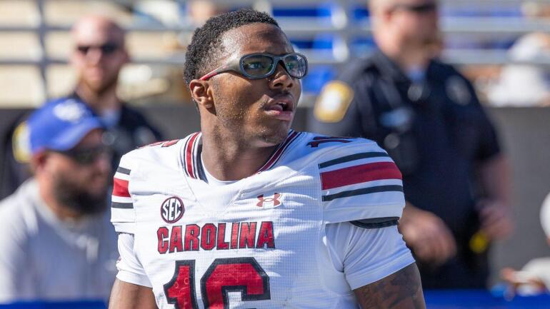 South Carolina's Offensive Coordinator Implements Unique Teaching Method Using Fake Poop