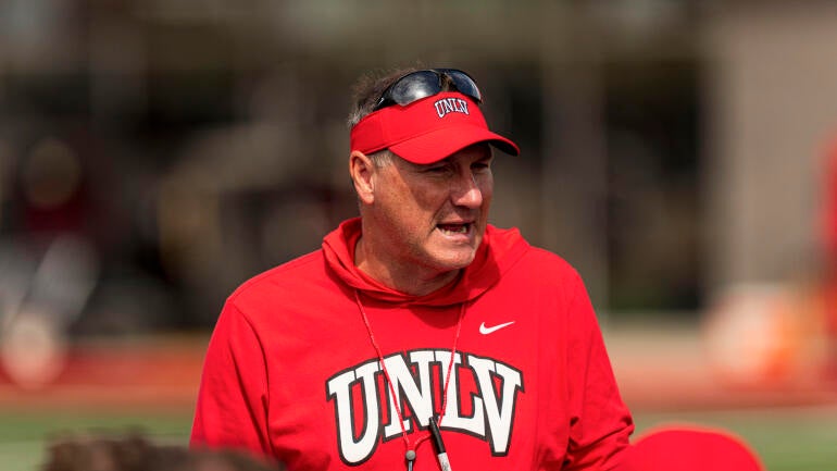 Desert Phoenix: Dan Mullen Returns to College Football at UNLV