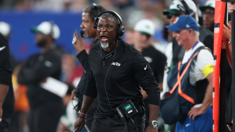 Jets Conduct Players-Only Practice Following Preseason Defeat Against Giants
