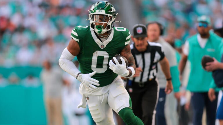 2025 Fantasy Football Rankings: Highlights from the Model That Forecasted Jayden Daniels' Stellar Rookie Year