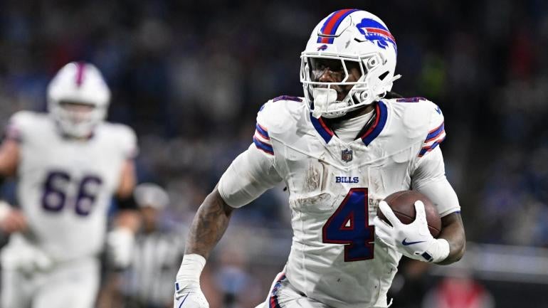 2025 Fantasy Football Rankings: Busts According to the Model That Predicted Mostert's Down Year