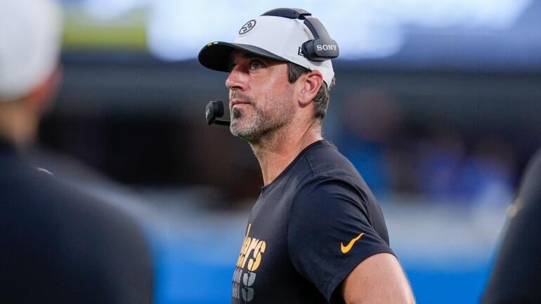 Aaron Rodgers Apologizes to Jets Fans Ahead of Steelers Matchup