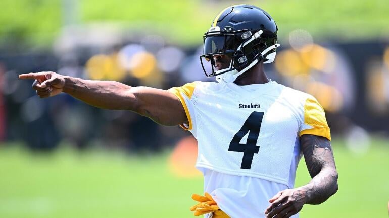 Fantasy Football Rankings 2025: Essential Sleepers from the NFL Model that Predicted James Cook's Successful Season