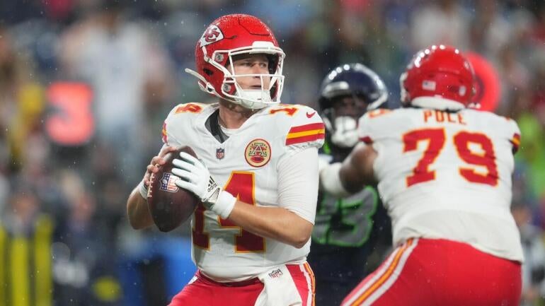 Browns Acquire QB Bailey Zappe for Practice Squad as Backup