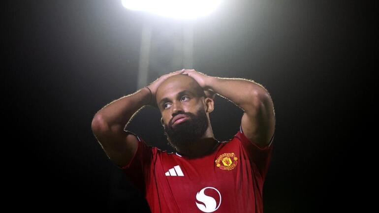 Manchester United Eliminated by Grimsby Town in Stunning Penalty Shootout