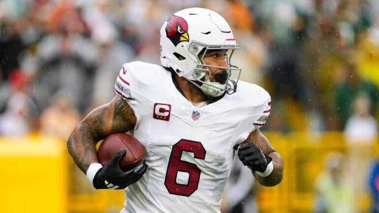 Analyzing the 2025 Fantasy Football Rankings: Key Sleepers, Breakouts, and Busts
