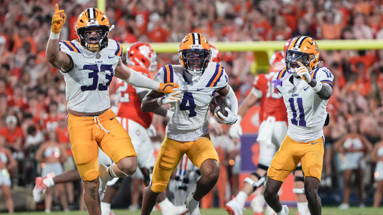 Projected College Football Playoff Rankings: Ohio State, LSU, Miami, and Penn State Set for First-Round Byes