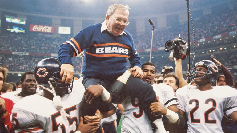Chicago Bears' Iconic 1985 Team Celebrated During 'Monday Night Football' Halftime