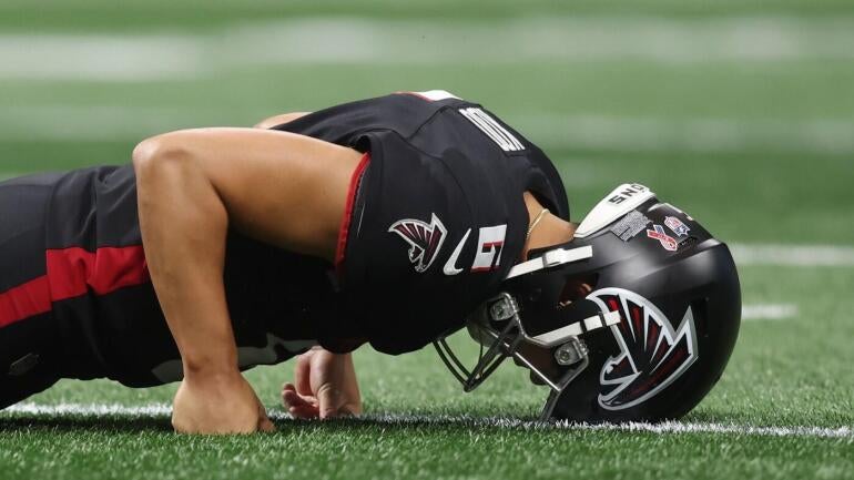Falcons Considering Kicker Alternatives After Younghoe Koo's Missed Field Goal Leads to Loss Against Buccaneers