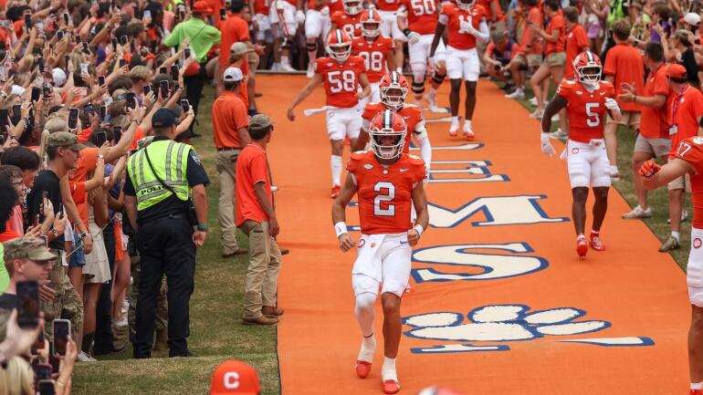 Challenges Loom for Every AP Top 25 Team: Clubnik's Rough Start, Texas' WR Dilemma, and More