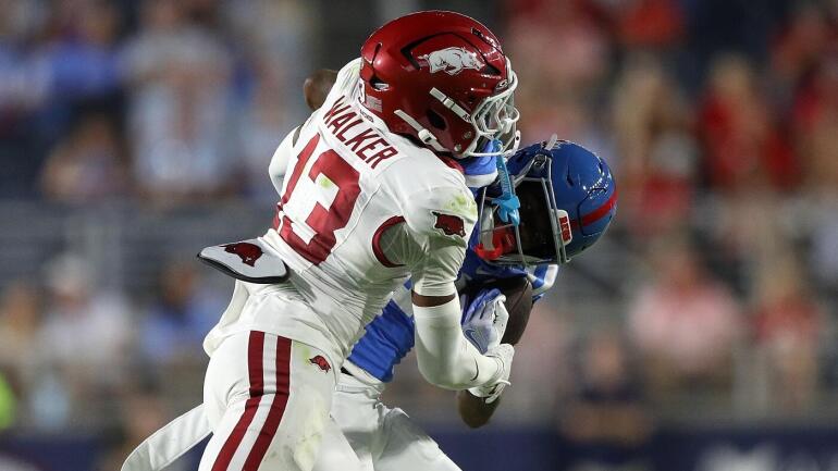 Arkansas Defensive Back Kani Walker Taken Off the Field Following Head Injury Against Ole Miss