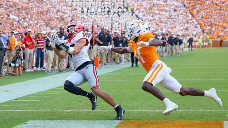 College Football Week 3 Highlights: Georgia Triumphs, South Carolina Struggles