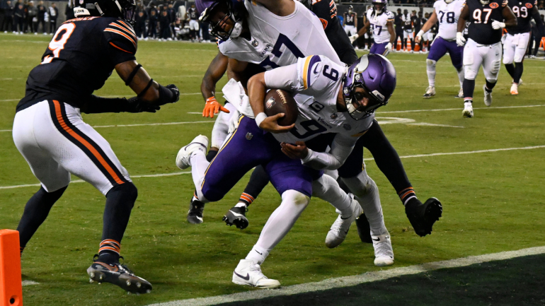 Falcons vs. Vikings: Expert Predictions and Betting Odds for Sunday Night Football