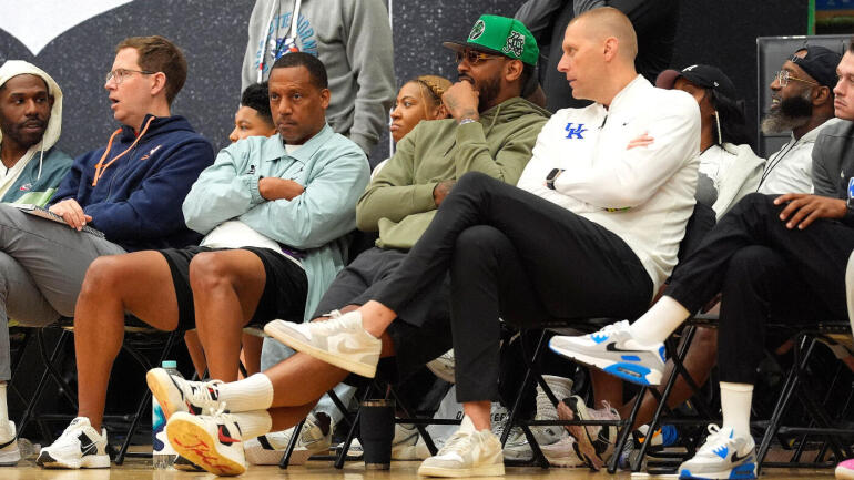 College Basketball Recruiting Faces Challenges as Commitments Decline