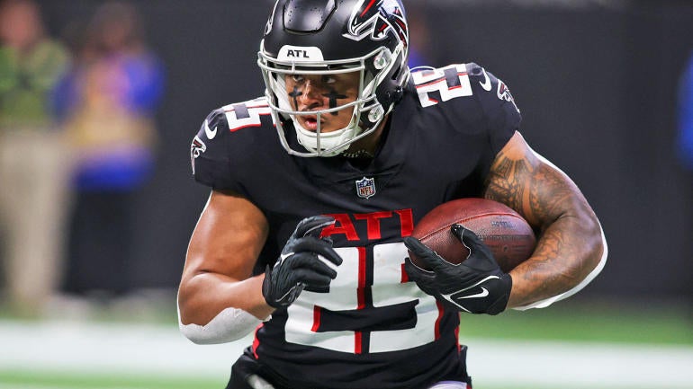 Week 3 Fantasy Football RB Insights: Key Rankings Adjustments and Waiver Strategies
