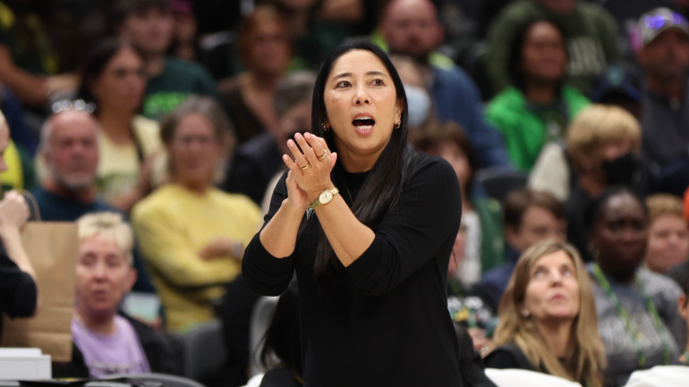 Valkyries' Natalie Nakase Honored as WNBA Coach of the Year in Expansion Team's Groundbreaking Season