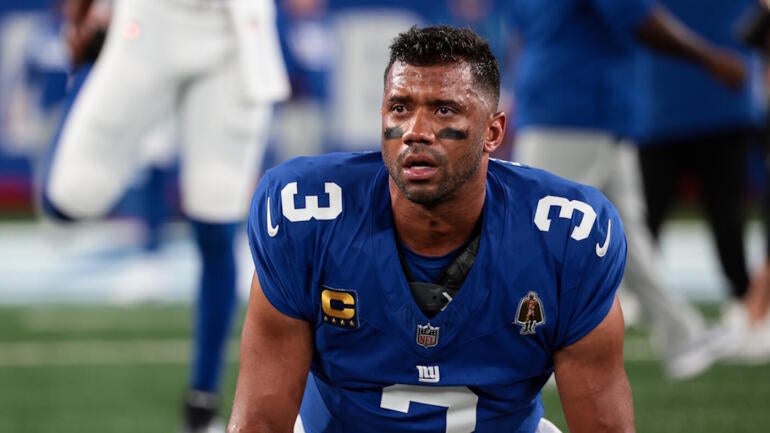 Russell Wilson Committed to Giants Despite Bench Fall