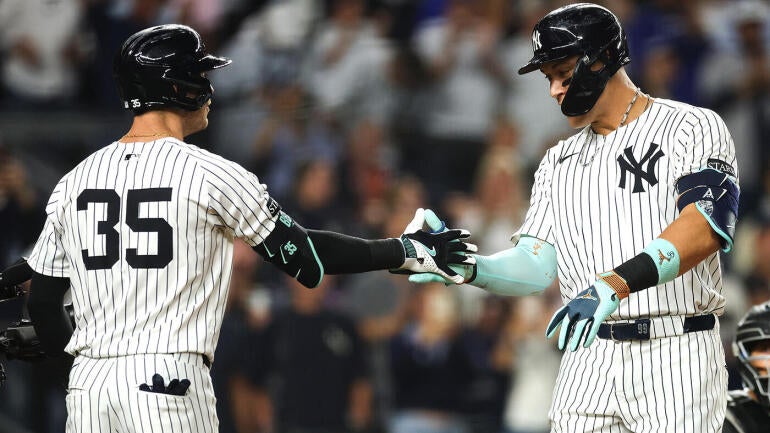 Yankees and Blue Jays Share AL East Lead with Four Games Left in MLB Season