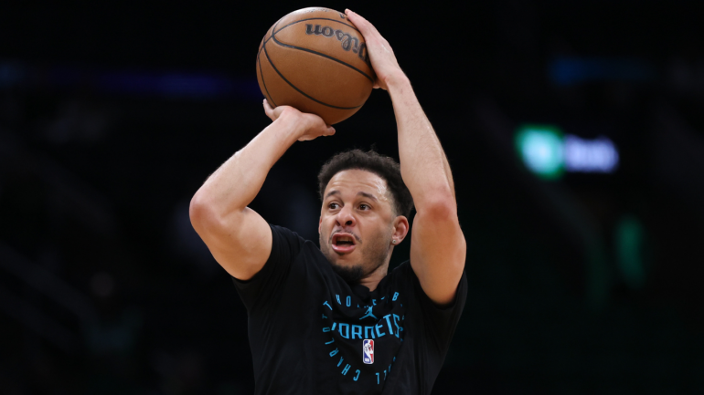Seth Curry Joins Warriors, Partnering with Brother Stephen for First Time
