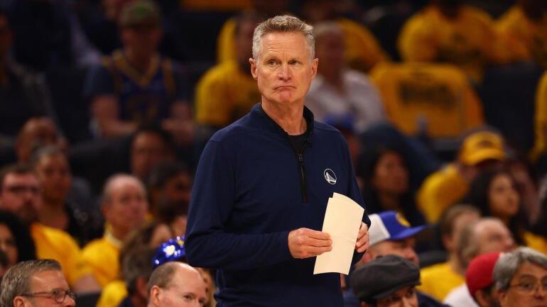Steve Kerr to Delay Contract Talks Until Offseason, Remains Untroubled