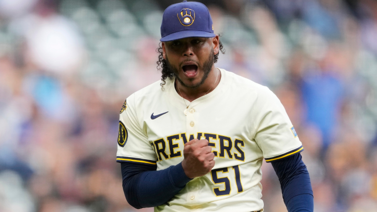 Predictions for Brewers vs. Cubs: NLDS Expert Choices on Their First Playoff Meeting