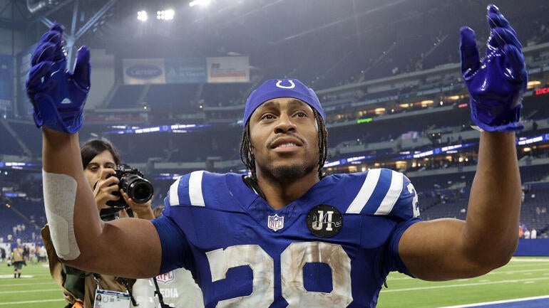 NFL Week 5 Highlights: Colts and Cowboys Shine, Trouble for Raiders and Ravens?