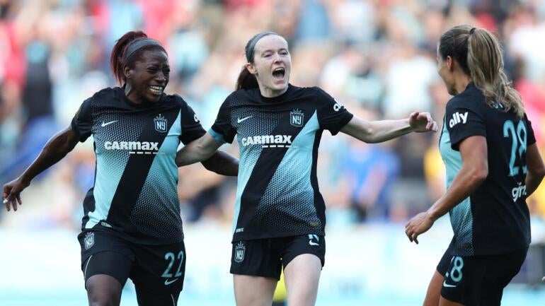 USWNT Star Rose Lavelle's Stunning Free Kick Secures Gotham FC Playoff Spot