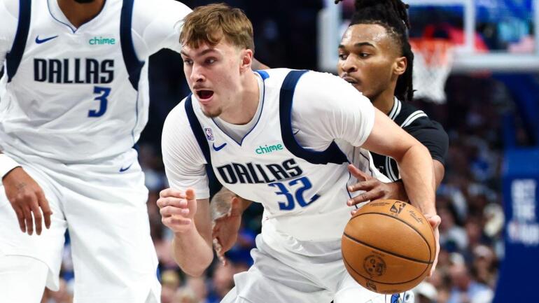 Flagg's NBA Opening Night: Challenges Ahead for Dallas Mavericks' Rookie
