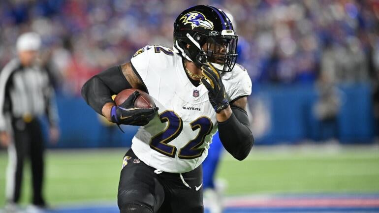 NFL DFS Picks for Thursday Night: Analyzing the Ravens vs. Dolphins Matchup