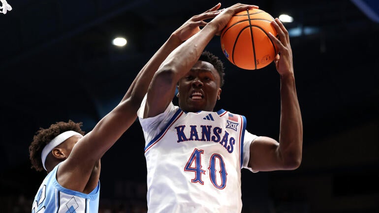 Kansas vs North Carolina: A Clash of College Basketball Titans